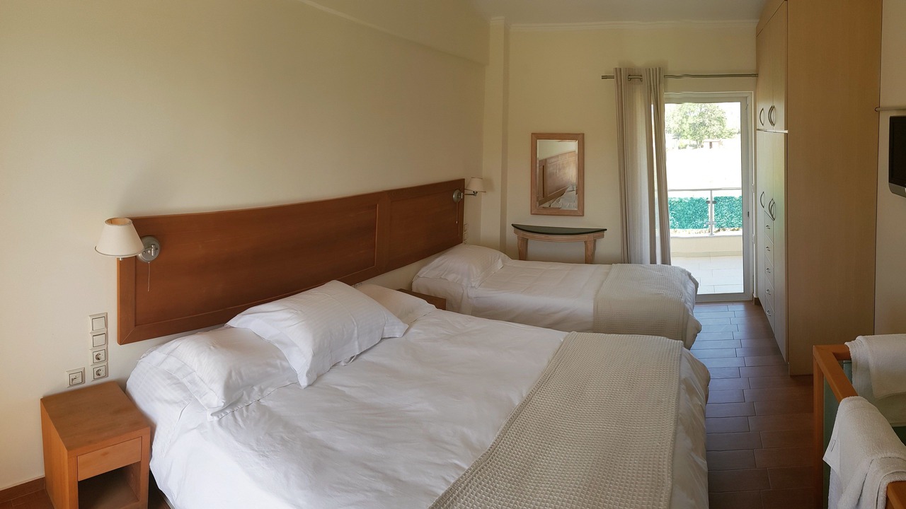 Photo of Bedroom in Aigio