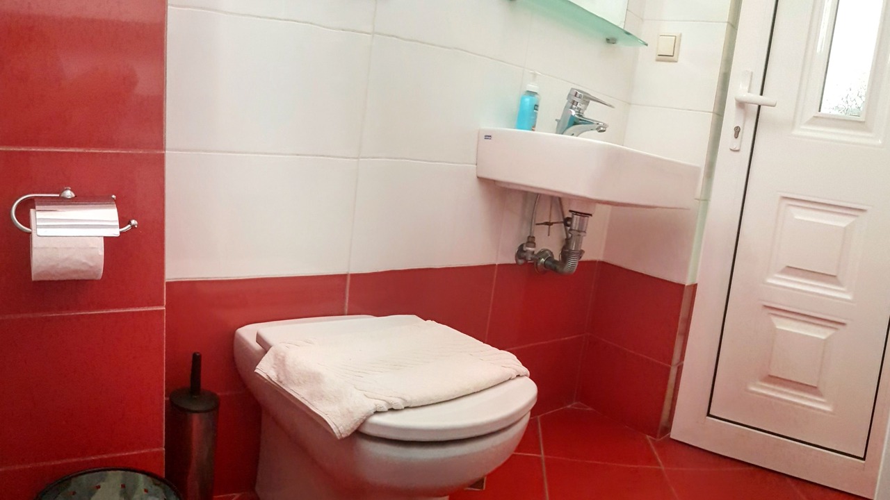 Photo of Bathroom in Aigio