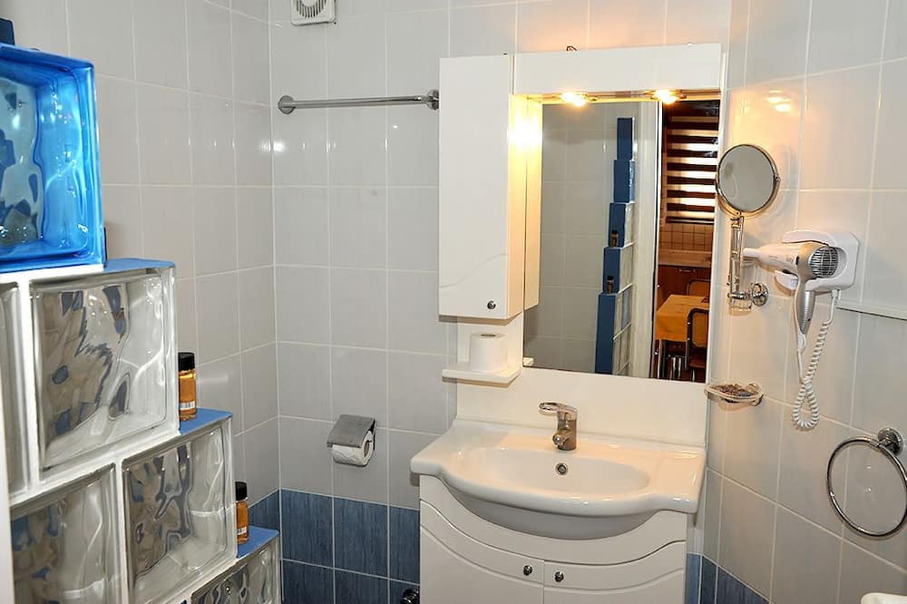 Photo of Bathroom in Platana