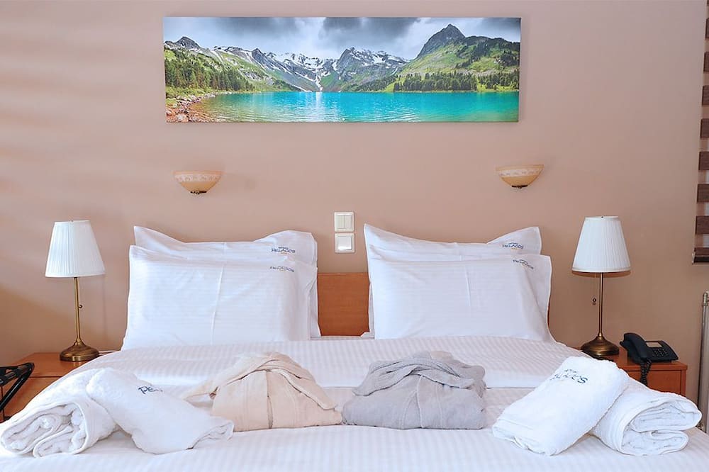 Photo of Bedroom in Platana