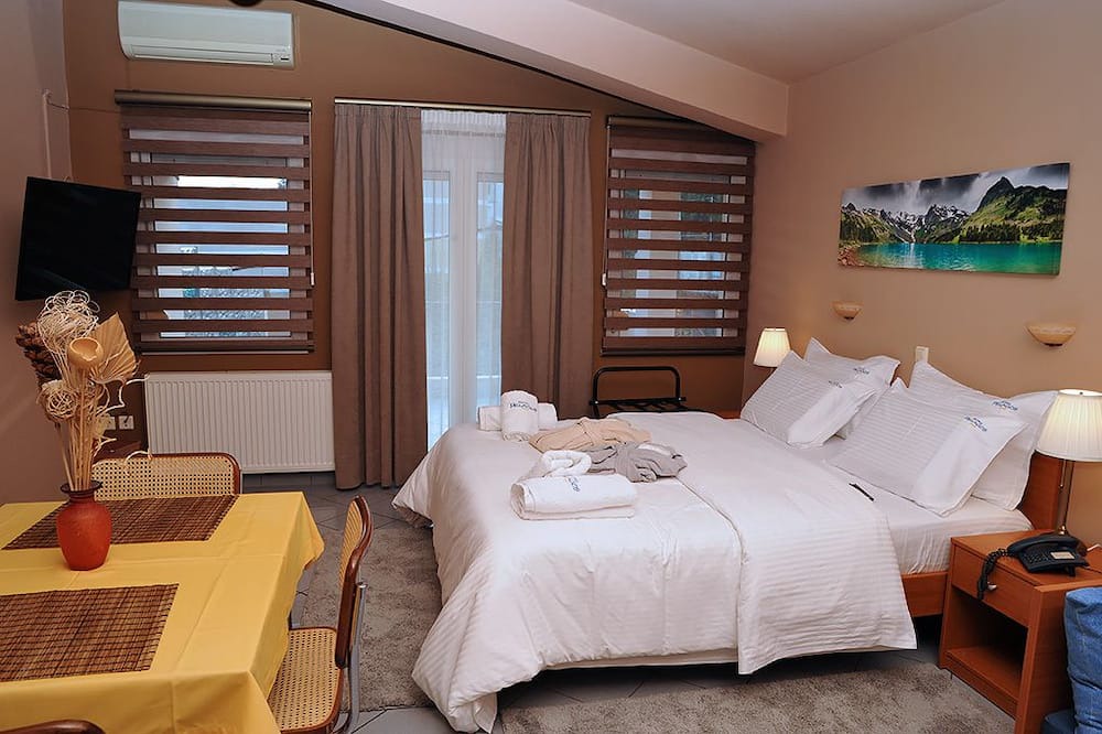 Photo of Bedroom in Platana