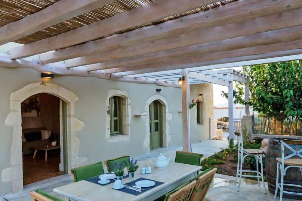 Photo of Patio Balcony in Kastellos