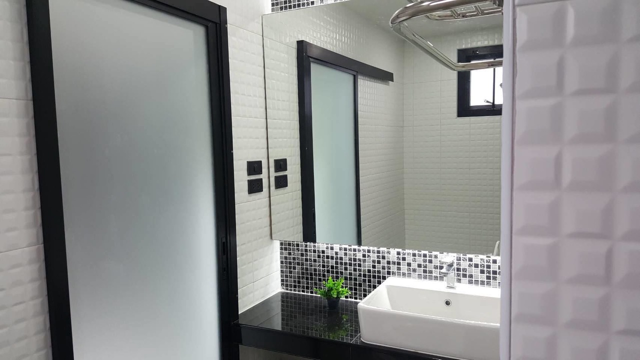 Photo of Bathroom in Makham Tia