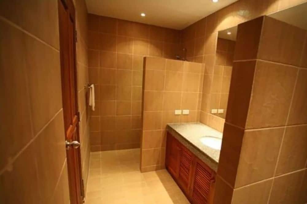 Photo of Bathroom in Kathu