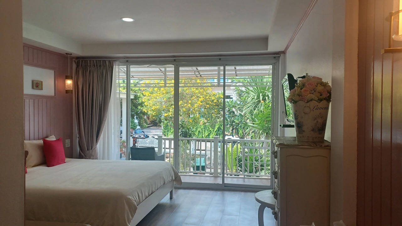 Photo of Bedroom in Koh Lan