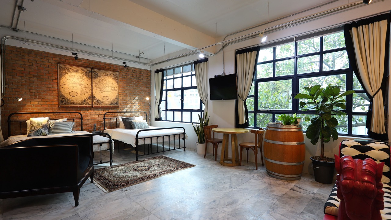 Photo of Bedroom in Samsen Nai