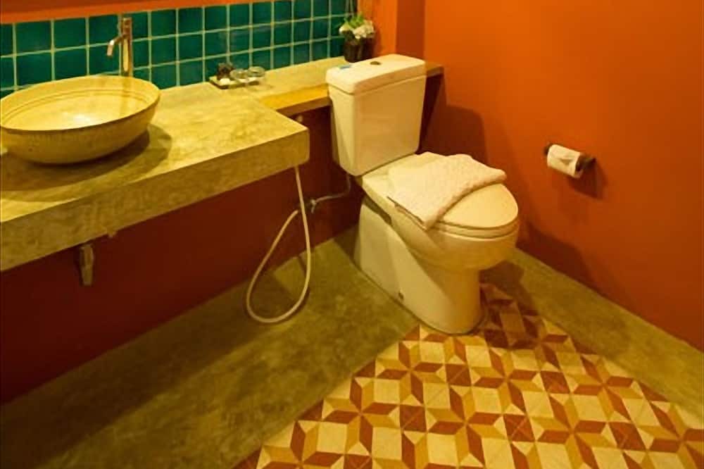 Photo of Bathroom in Pak Kret