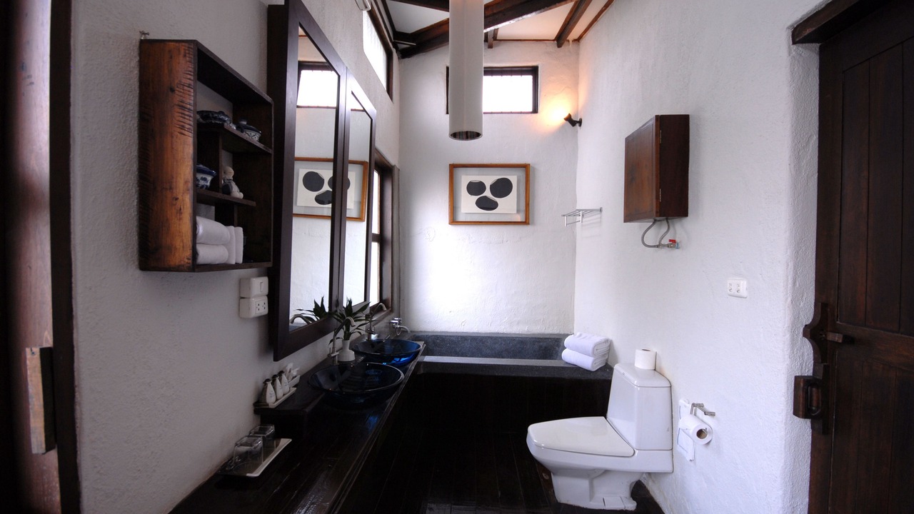 Photo of Bathroom in Thapae