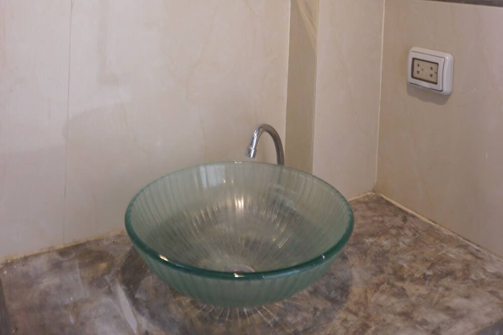 Photo of Bathroom in Si Sunthon