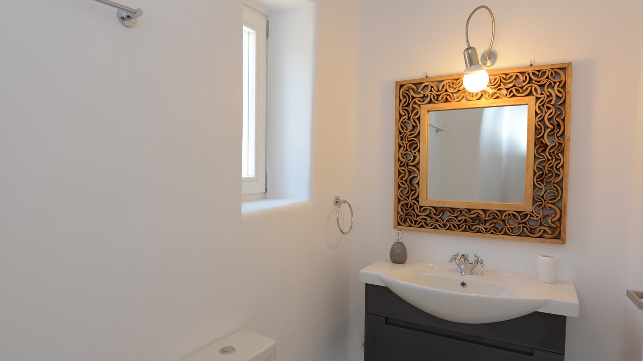 Photo of Bathroom in Agios Ioannis