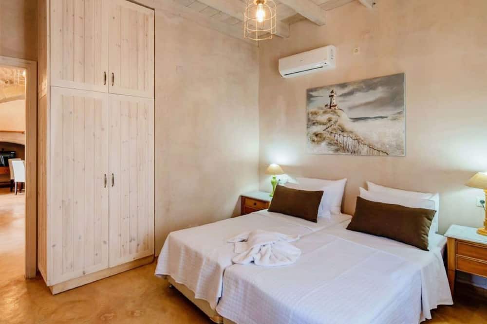 Photo of Bedroom in Kastellos