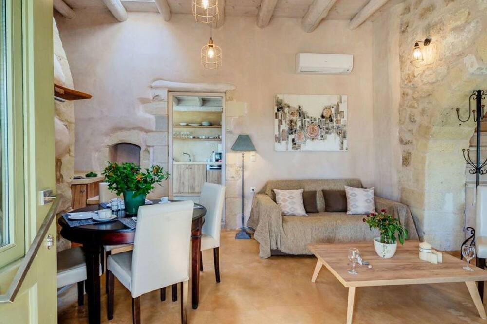 Photo of Bedroom in Kastellos