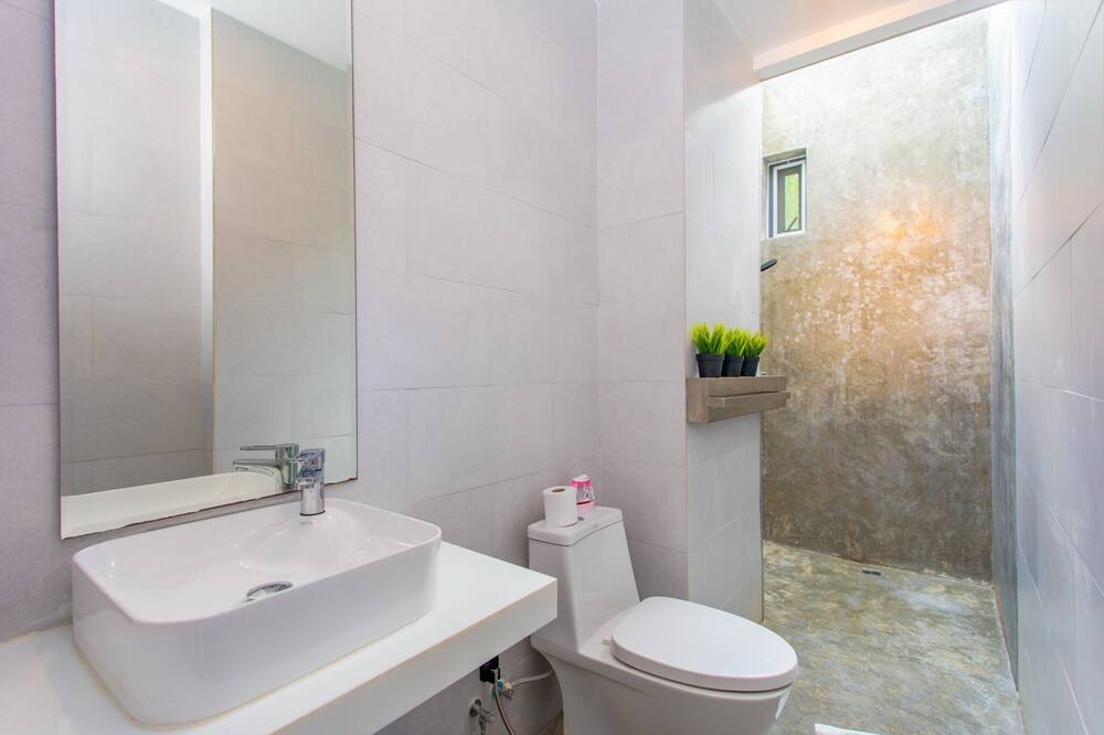 Photo of Bathroom in Kata