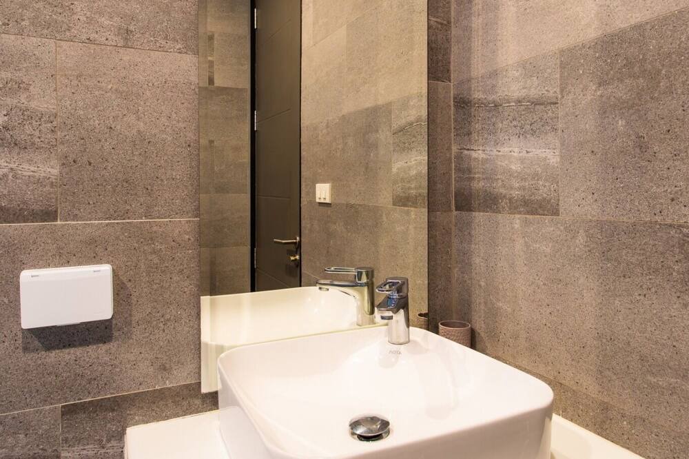 Photo of Bathroom in Kata