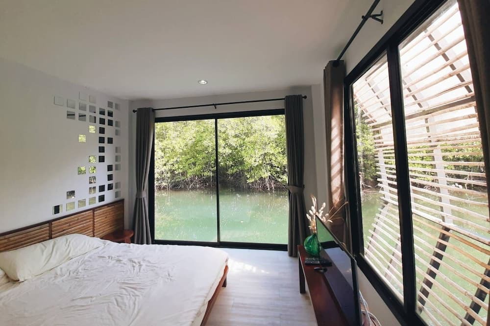 Photo of Bedroom in Ko Kood