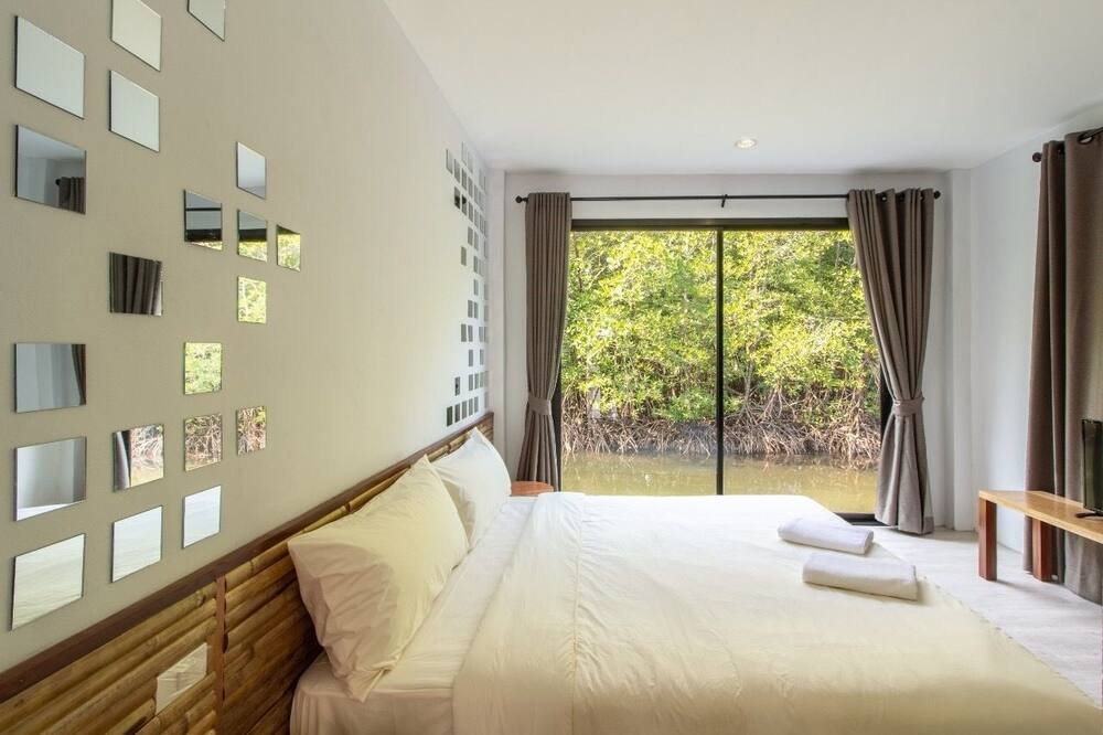 Photo of Bedroom in Ko Kood