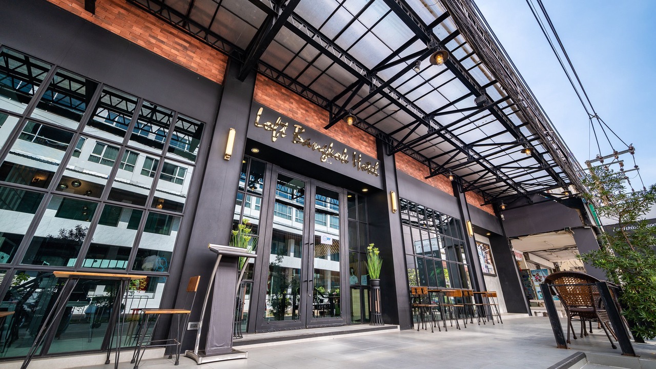 Photo of Buildings in Makkasan