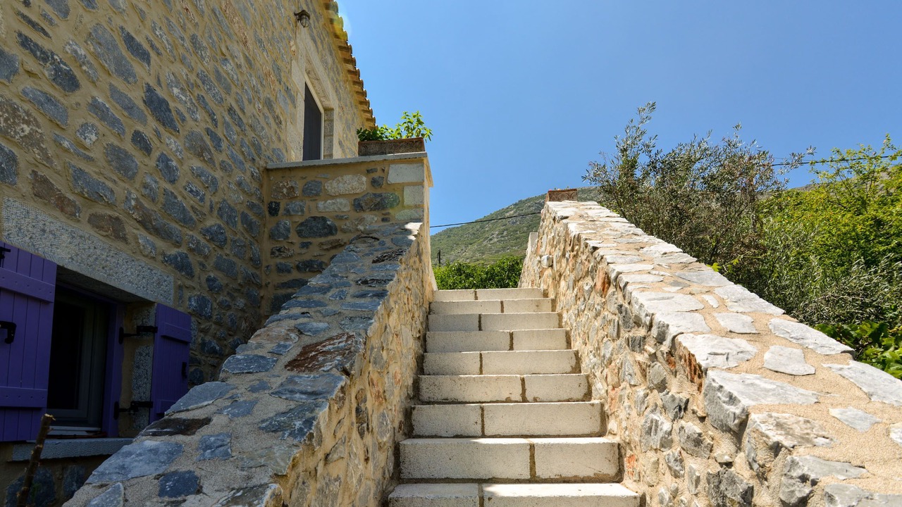 Photo of Outdoor in East Mani