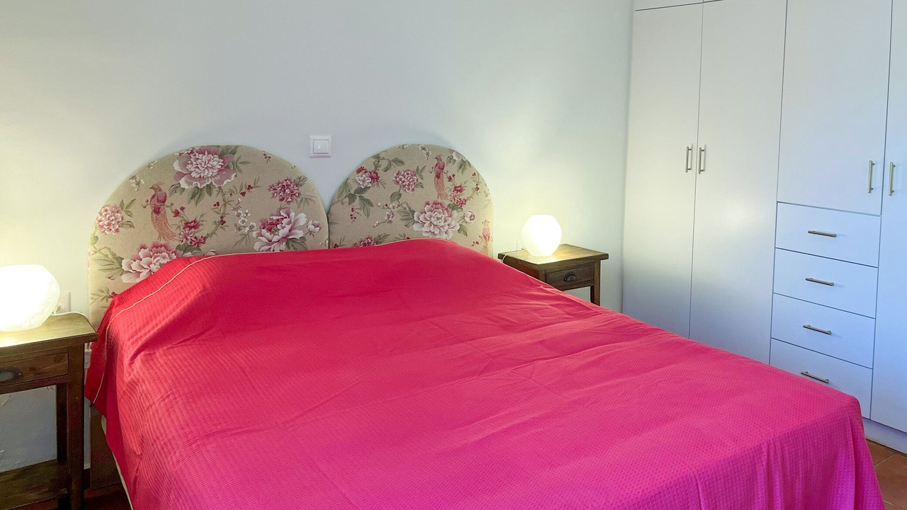 Photo of Bedroom in East Mani