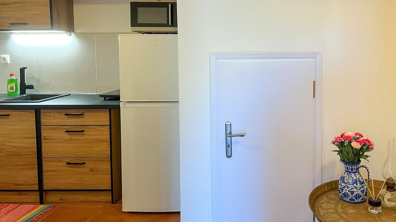 Photo of Kitchen in East Mani