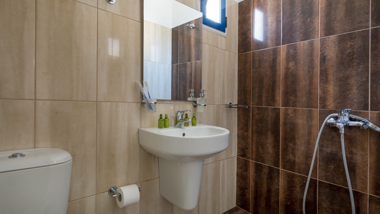 Photo of Bathroom in Loutro