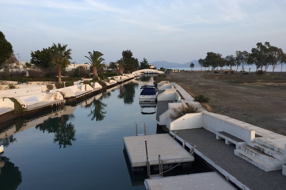 Photo of Outdoor in Plepi