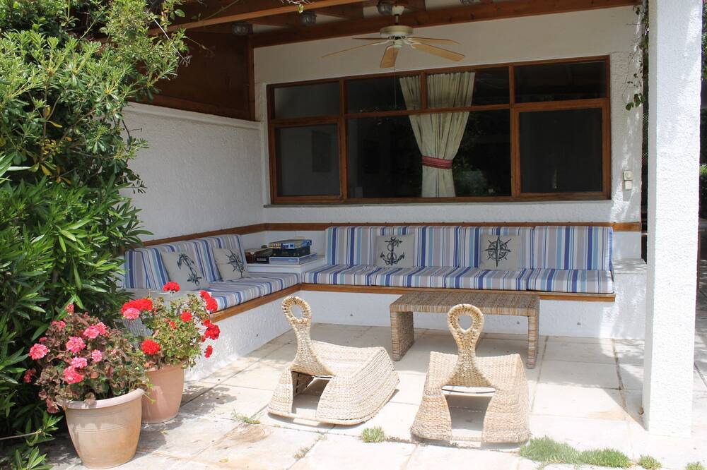 Photo of Patio Balcony in Plepi