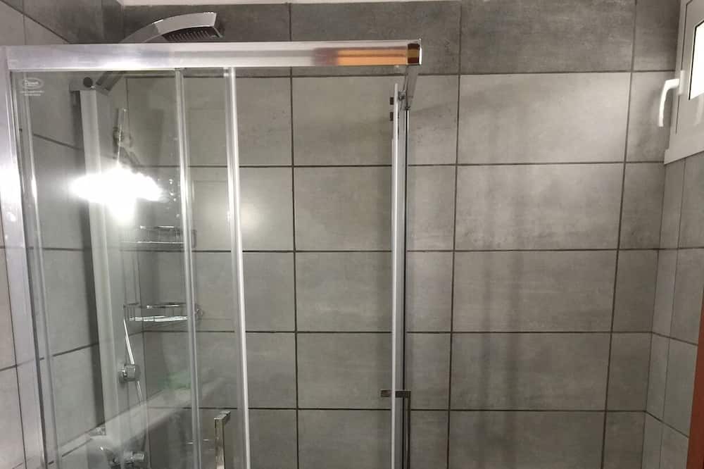 Photo of Bathroom in Plepi