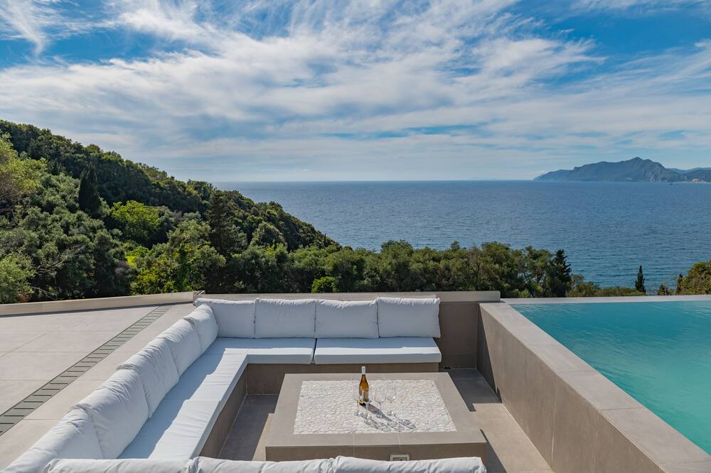 Photo of Patio Balcony in Pentati