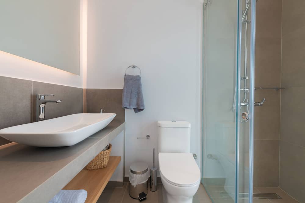 Photo of Bathroom in Pentati