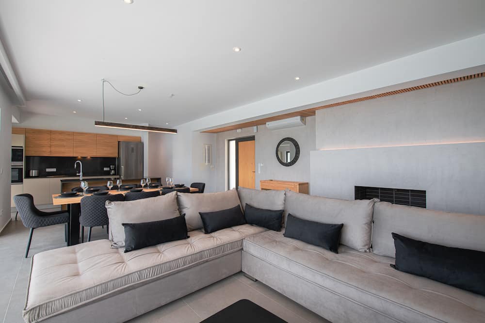 Photo of Livingroom in Pentati