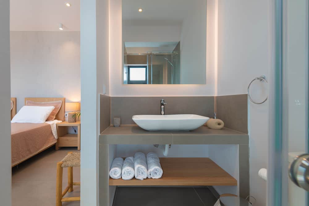 Photo of Bathroom in Pentati