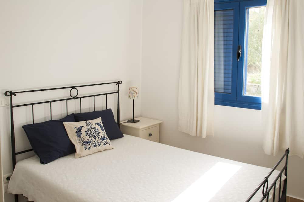 Photo of Bedroom in Oxilithos