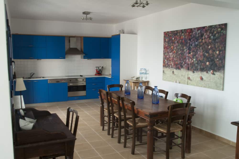 Photo of Kitchen in Oxilithos
