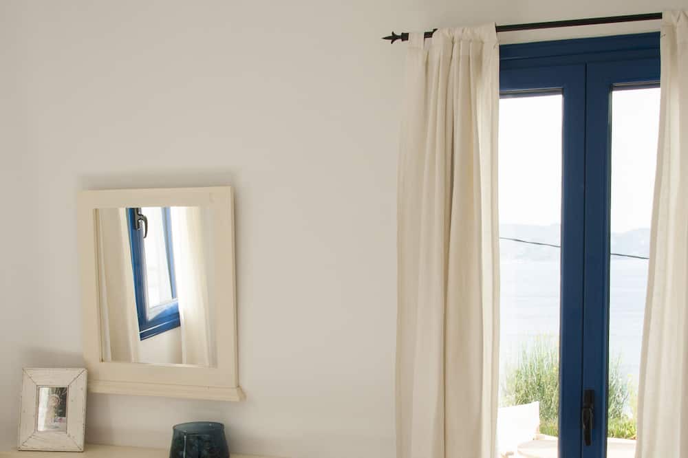 Photo of Bedroom in Oxilithos