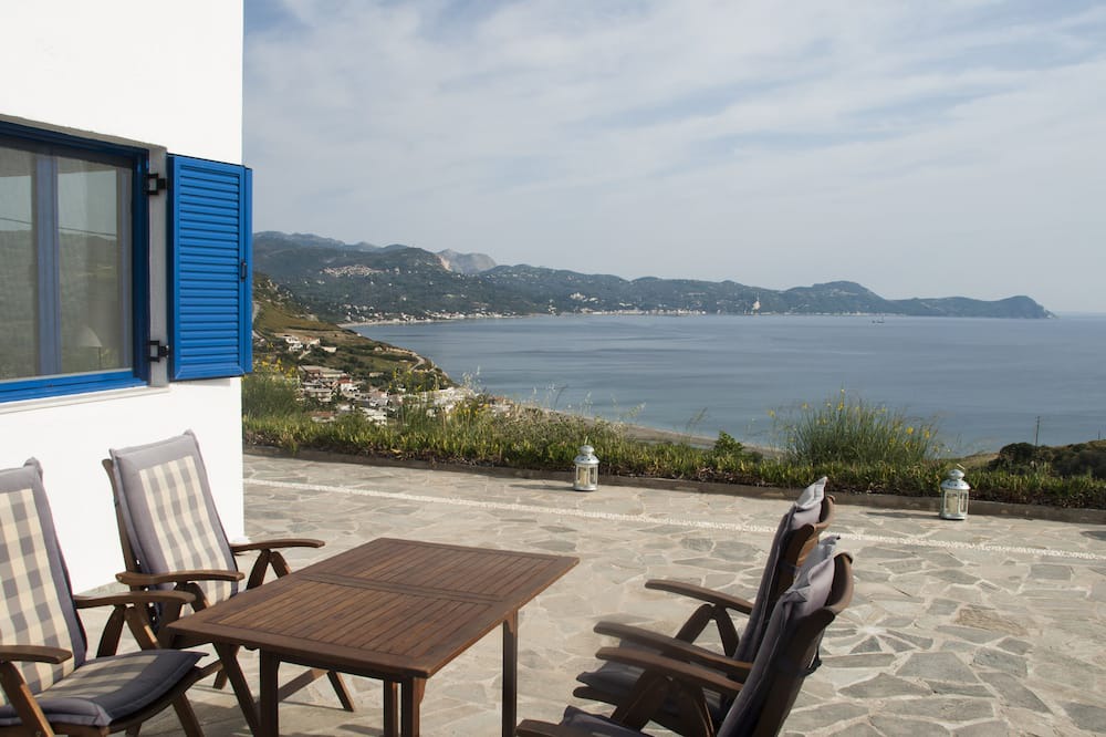 Photo of Patio Balcony in Oxilithos
