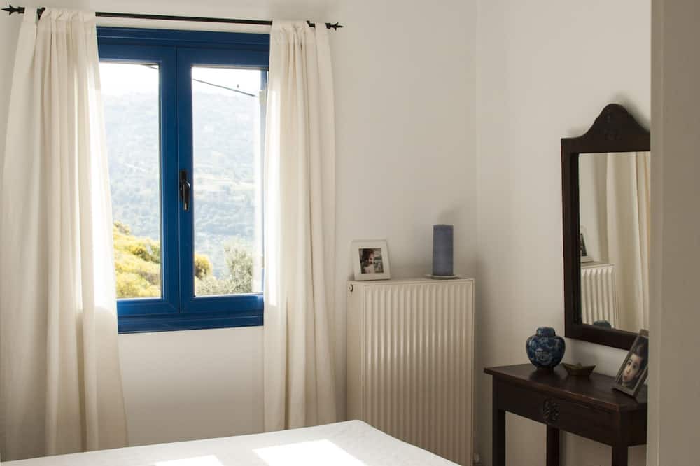 Photo of Bedroom in Oxilithos
