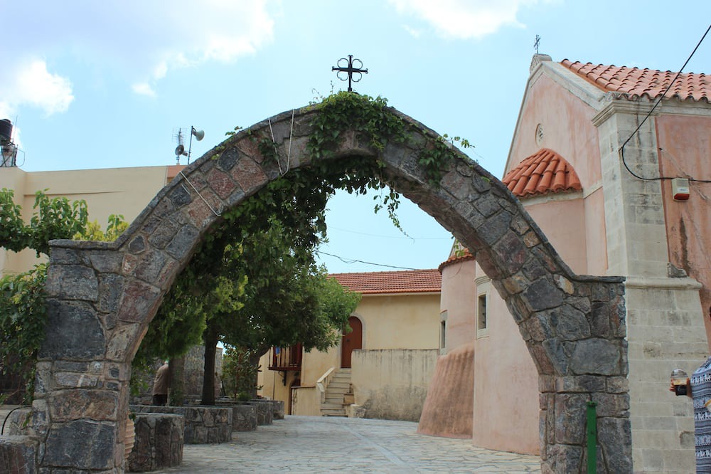 Photo of Others in Zaros