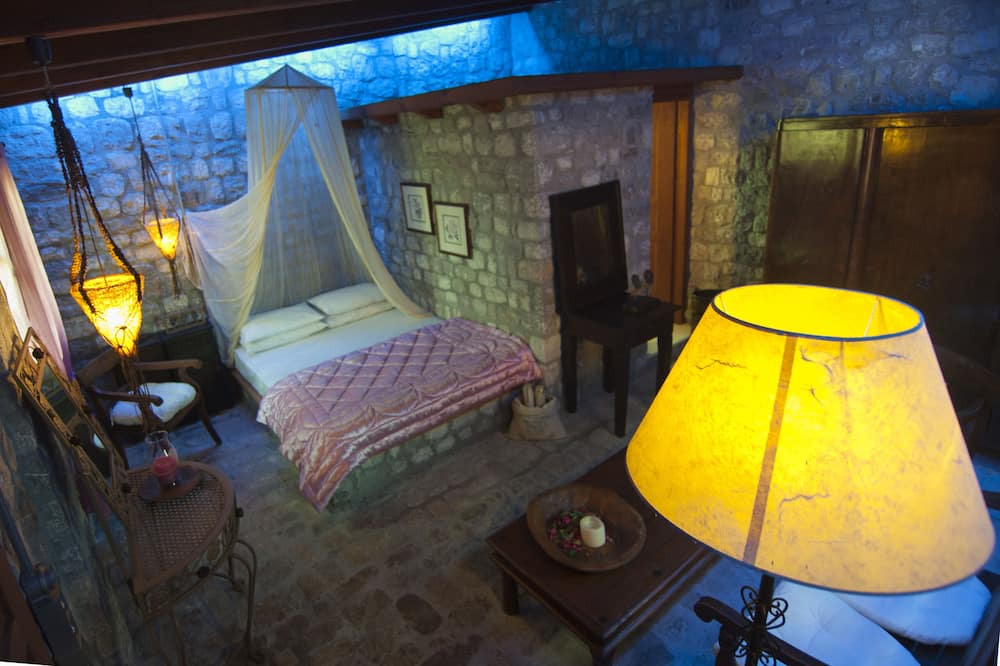 Photo of Bedroom in Neos Erineos