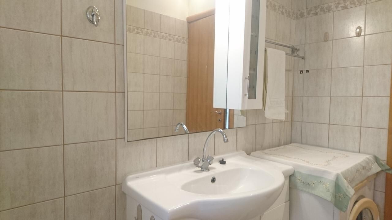 Photo of Bathroom in Tourloti