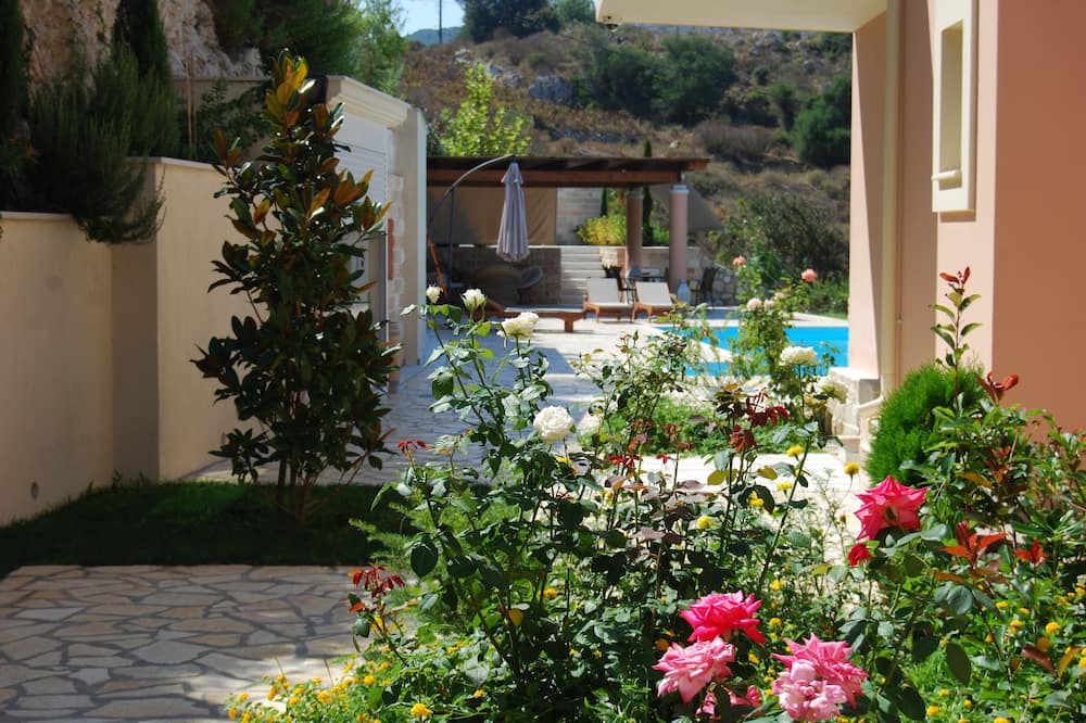 Photo of Outdoor in Paliki