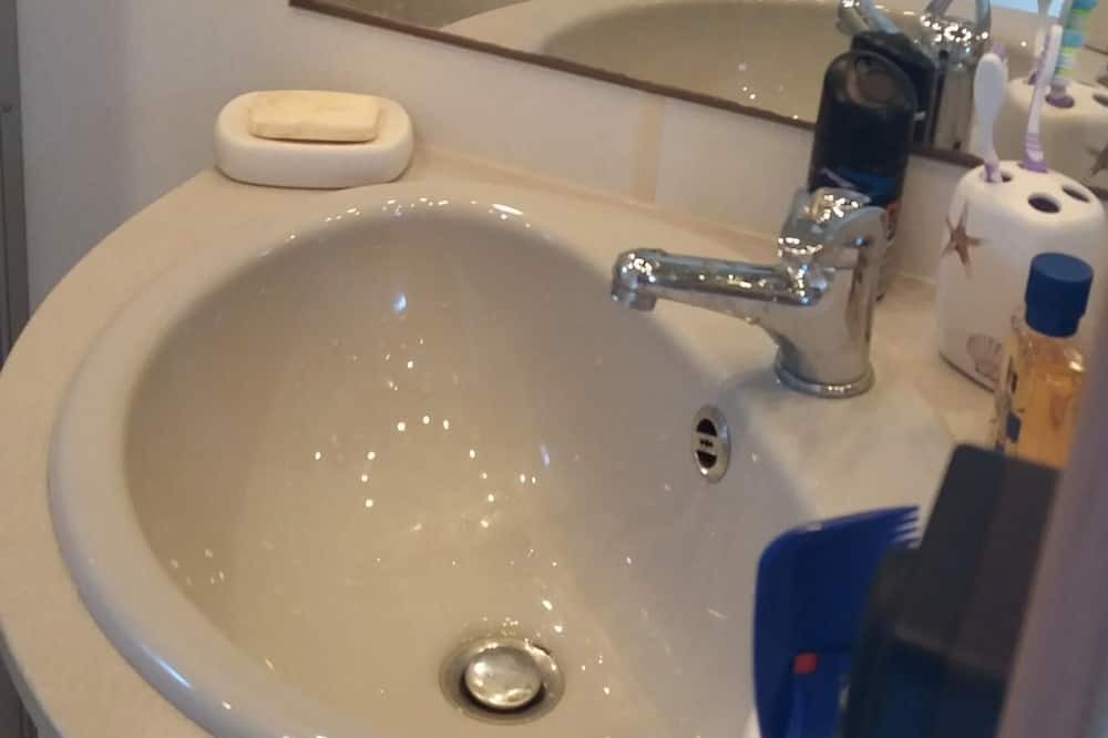 Photo of Bathroom in Lakkopetra