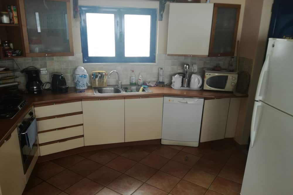 Photo of Kitchen in Kymi-Aliveri