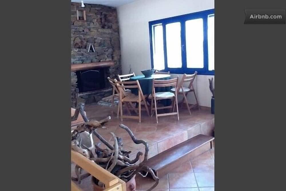 Photo of Livingroom in Kymi-Aliveri