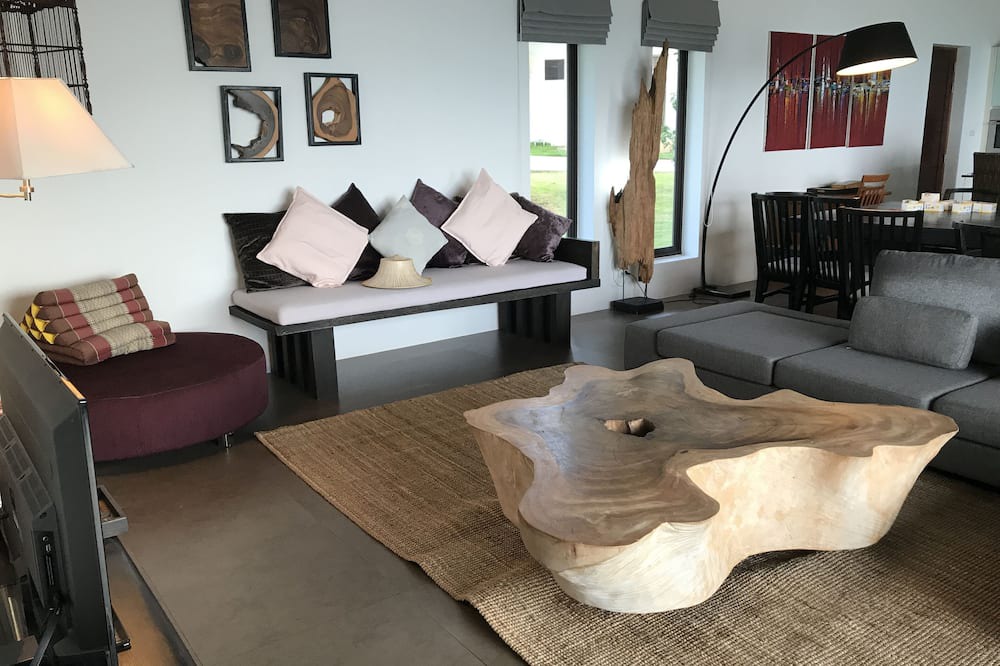 Photo of Livingroom in Mae Nam