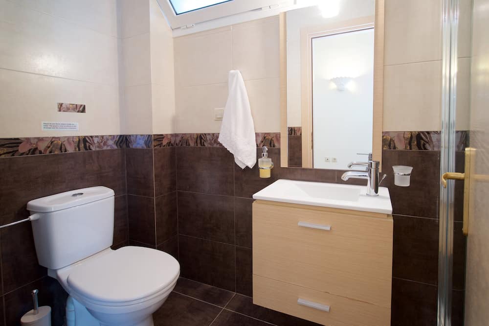 Photo of Bathroom in Karavomylos