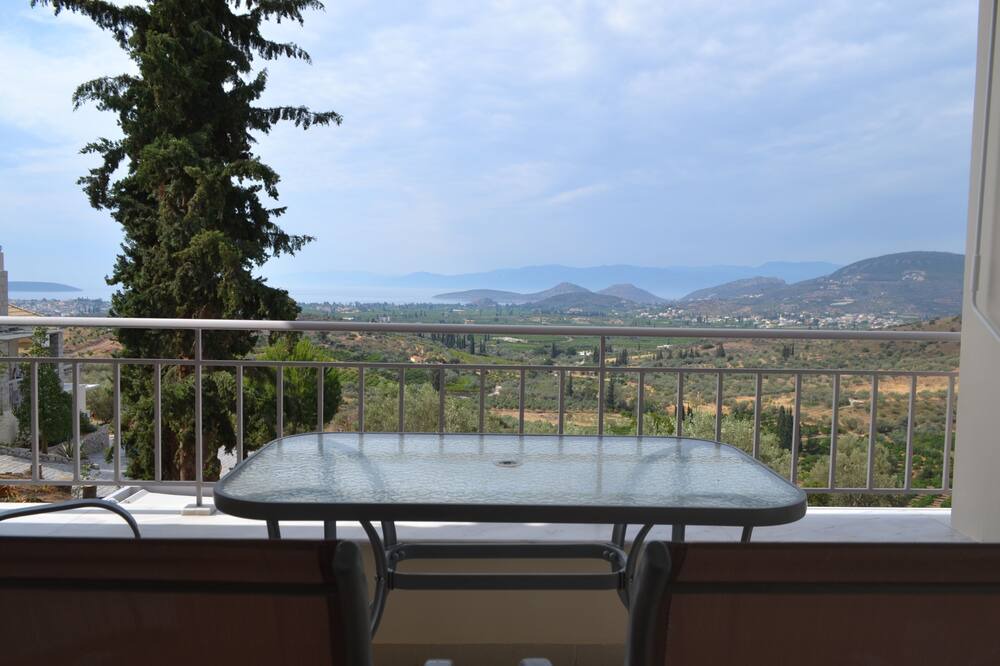 Photo of Patio Balcony in Lefkakia