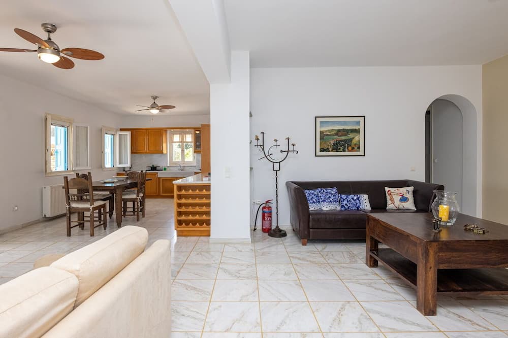 Photo of Livingroom in Agios Fokas