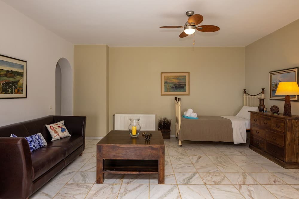 Photo of Livingroom in Agios Fokas