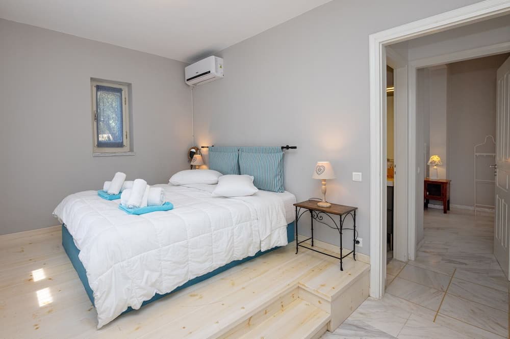Photo of Bedroom in Agios Fokas